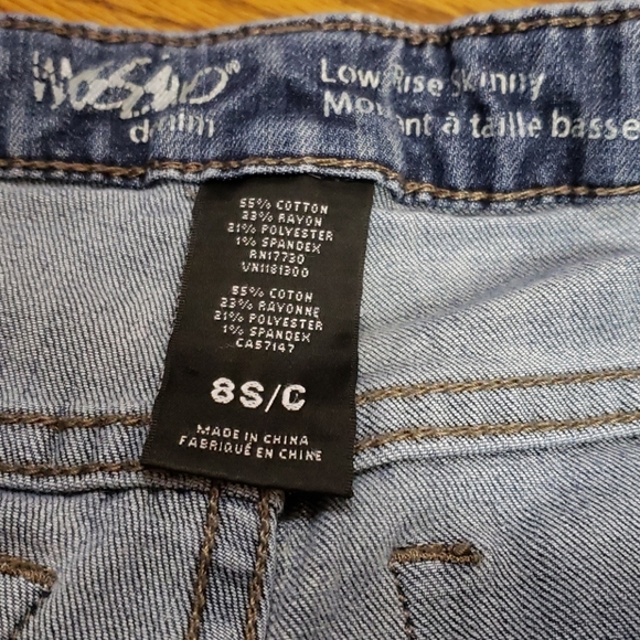 🎉HP🎉 Mossimo low rise skinny jean, jeans, 8s/c - Picture 4 of 4
